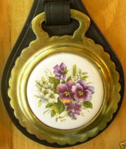 1645