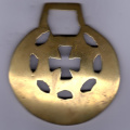 Rare early traveller made horse brass believed by the late Ran Hawthorne to date from around 1870004.jpg